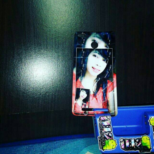 

Stiker vinyl laminasi 3D