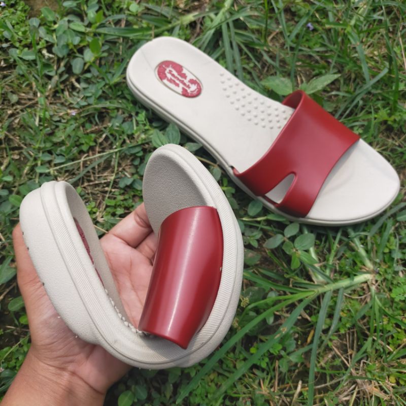 SANDAK odi seya by BATA Sandal Wanita ODISEYA (maroon)