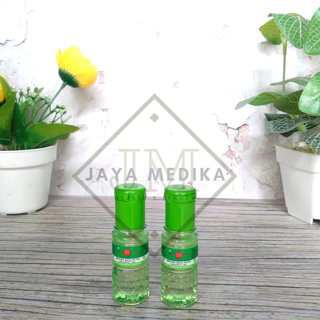 Minyak Kayu Putih Cap Lang 15 ml