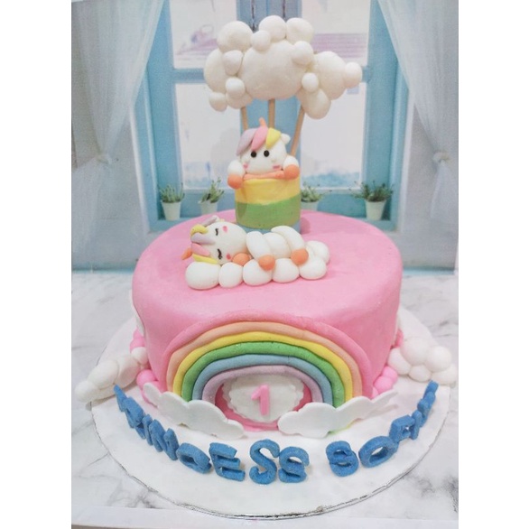 

cake unicorn full fondant