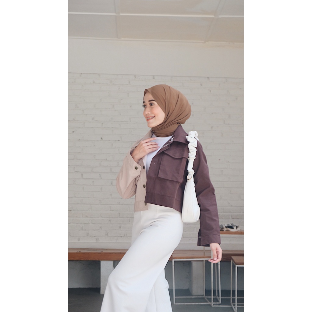 Jaket Crop Algisha Jaket Crop 2 Warna Twotone Baby Canvas