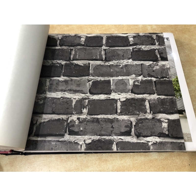 Wallpaper Dinding Motif Bata Hitam 3D Natural