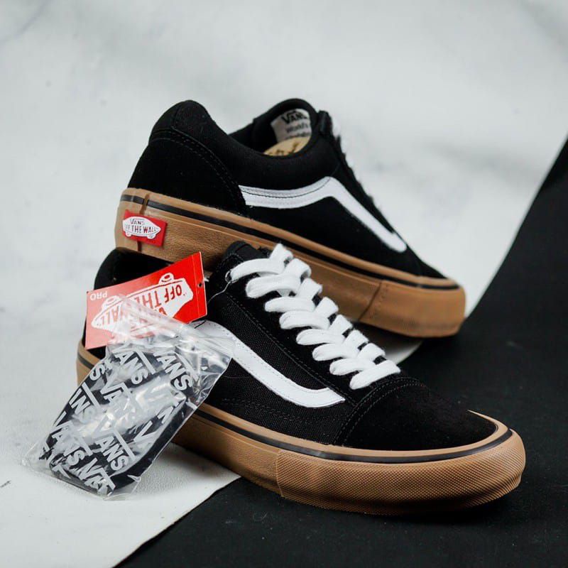 (BISA COD) SEPATU VANS GUM GRADE ORISINAL FREE KAOS KAKI GANTUNGAN KUNCI STIKER VANS