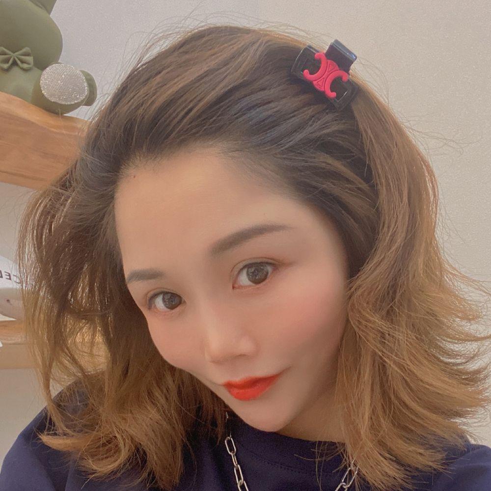 [Elegan] Jepit Rambut Perempuan Retro Sederhana Warna Permen Mode Manis Huruf C Hiasan Kepala