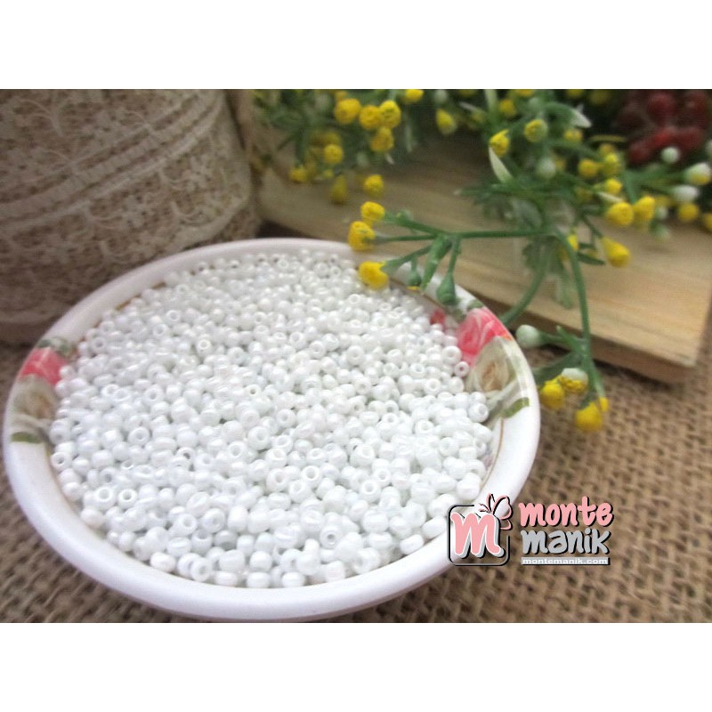 Monte Pasir 11/o Putih dan Cream (MPKA-021)