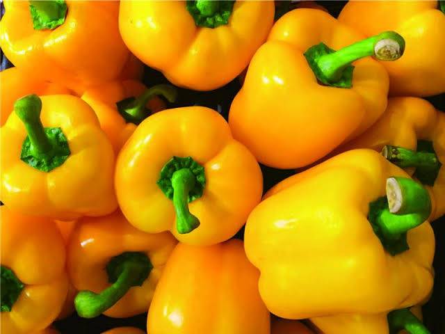 Grosir +- 250 gram Paprika Kuning Segar Murah