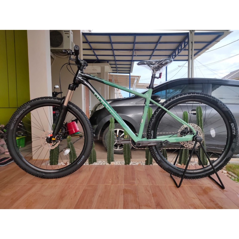 sepeda polygon xtrada 6 2022 size L