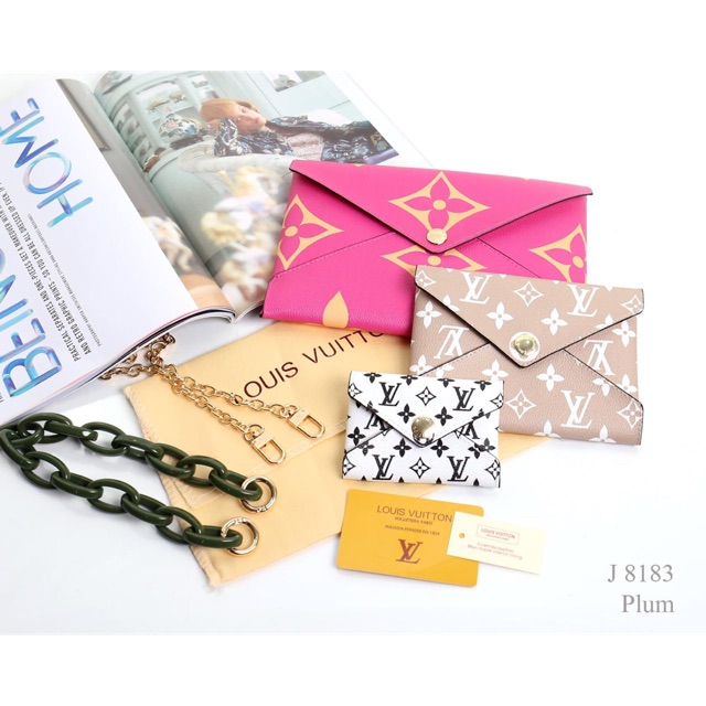 LOUIS VUITTON 8183