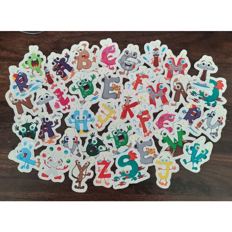 

Sticker Vinyl isi 10pcs dengan laminasi Alphabeth Monster