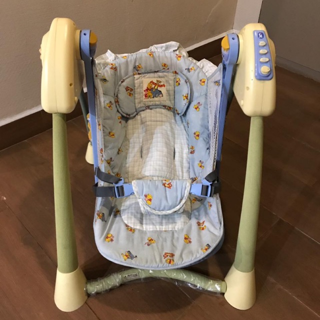 Ayunan Tidur Bayi Otomatis