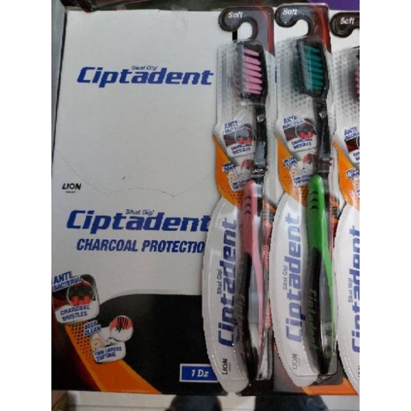 Sikat Gigi Ciptadent Charcoal Protection (1buah)