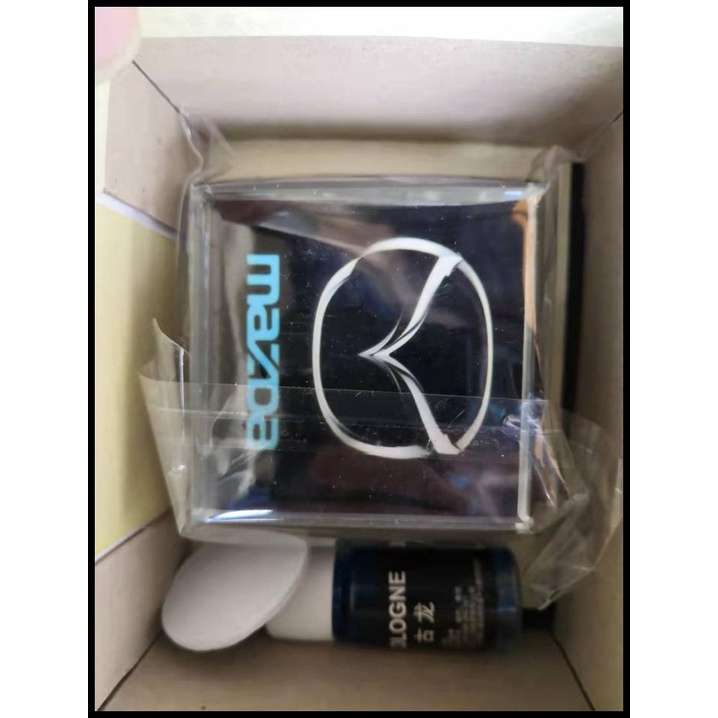 Rw087 Tempat Parfum Mobil Bahan Crystal Bisa Isi Ulang Cantik - Mazda