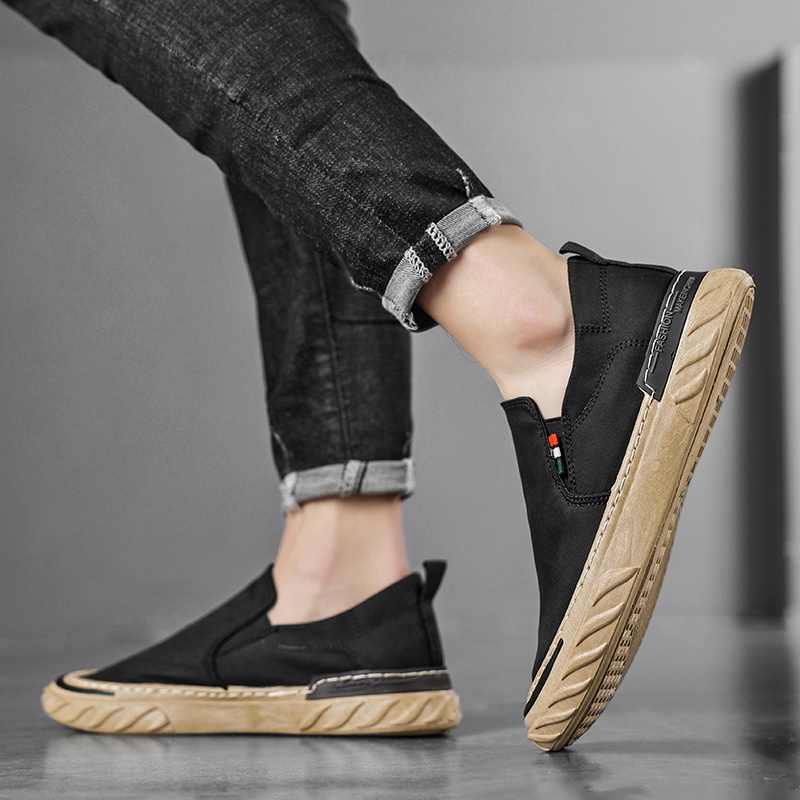 Mainland Sneakers Slip On Pria Fashion Casual Sepatu Kets Kuliah Kerja MC119