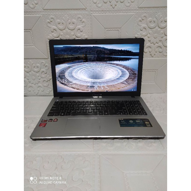 ASUS X550ZE Dark Blue AMD FX-7500P RAM 8GB HDD 1TB Second