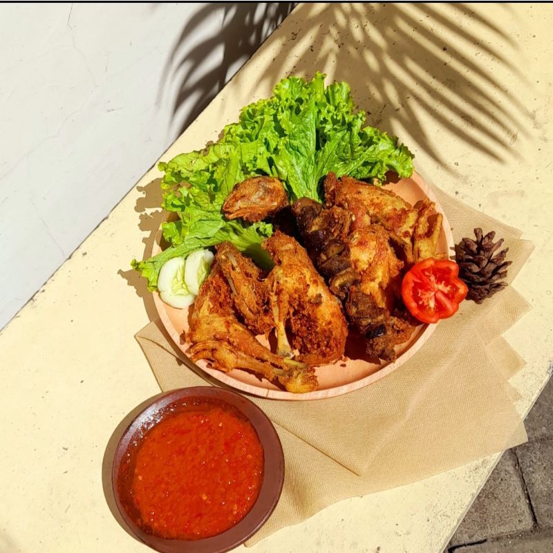 

AYAM UNGKEP