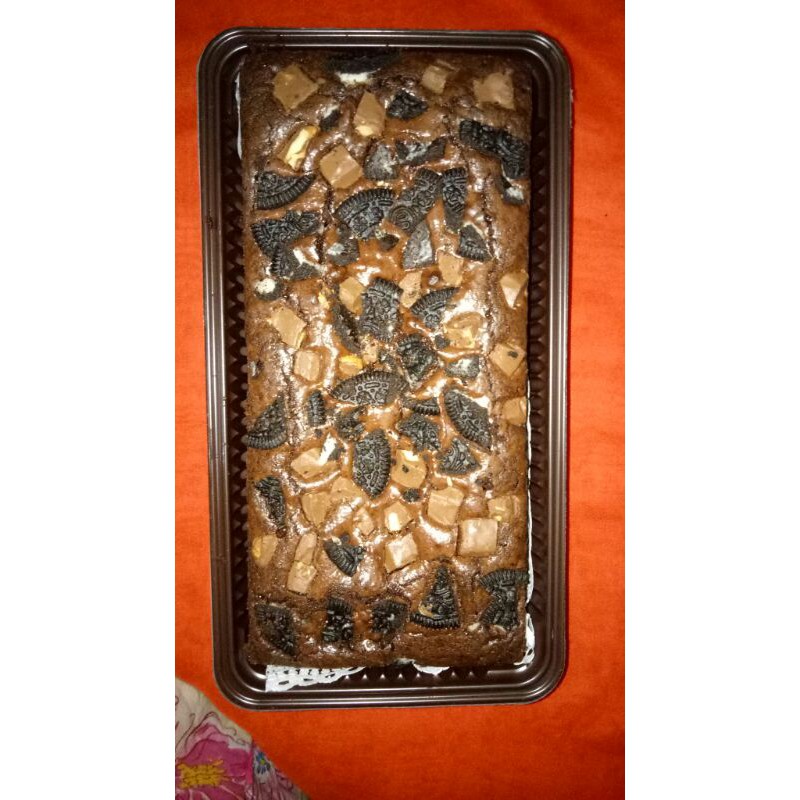 

Premium Fudgy Brownies toping coklat silverqueen mix oreo