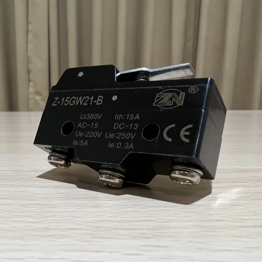 MICRO SWITCH LIMIT PLAT MICROSWITCH OMRON ZN Z-15GW21-B