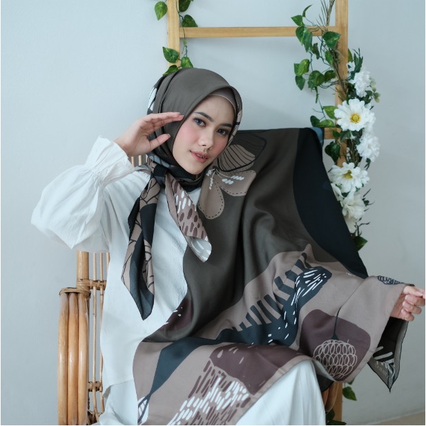 KERUDUNG SEGI EMPAT PRINTING MOTIF JILBAB SEGIEMPAT HIJAB SEGIEMPAT SCARF LESTARI