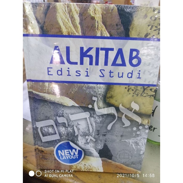 Buku Alkitab edisi studi new layout