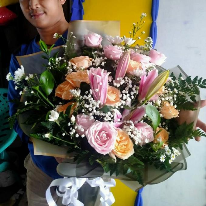 

HANDBUKET BUNGA,KADO VALENTINE,ANNIVERSARY,KADO ULTAH DG654EAFVD