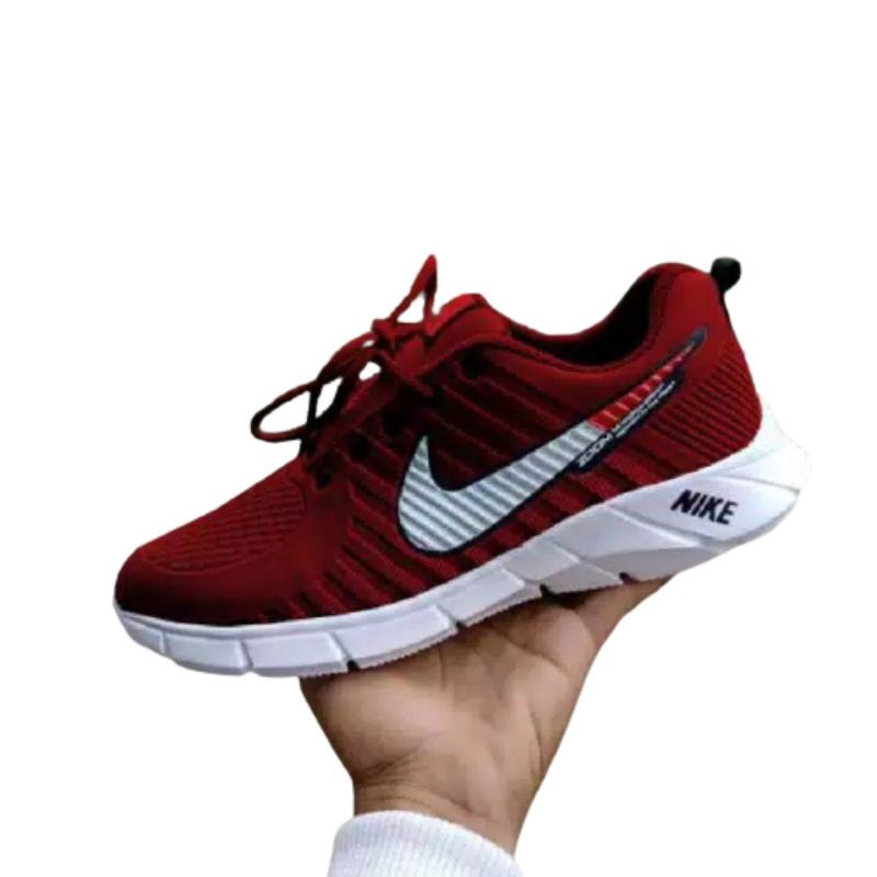 sepatu sport NIKE ZOOM. NO DUSS