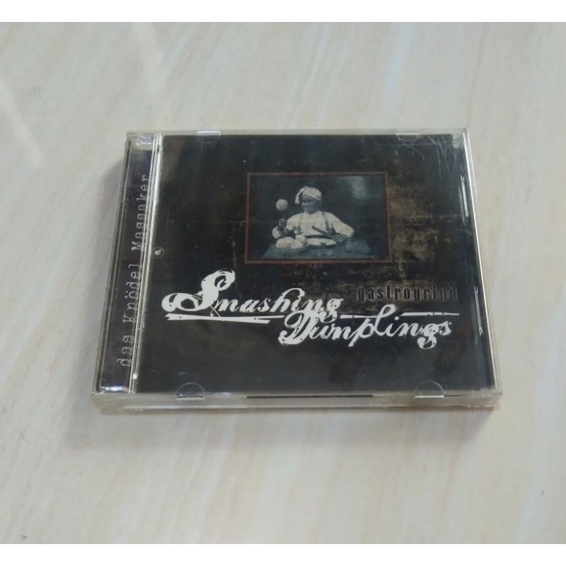 CD smashing dumplings