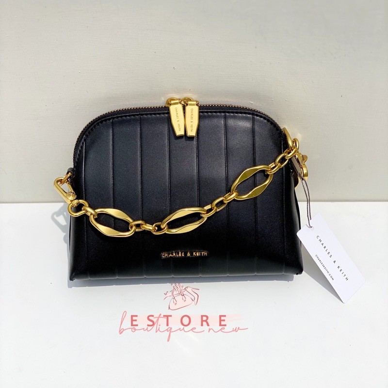 Chain Handle Panelled Crossbody Bag