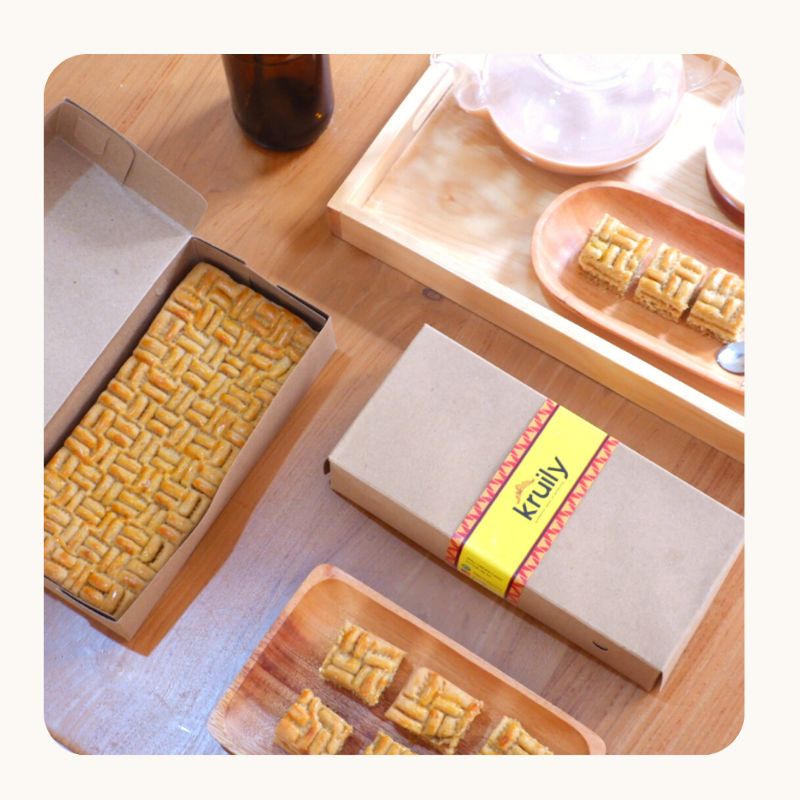 

KUE TAT A.K.A NASTAR JUMBO OLEH OLEH LAMPUNG KHAS PESISIR BARAT