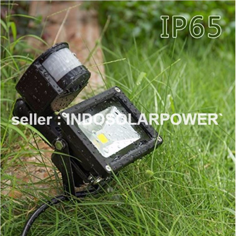 Lampu sorot flood light PIR sensor gerak 10w 10watt WARM WHITE KUNING untuk rumah gudang parkiran