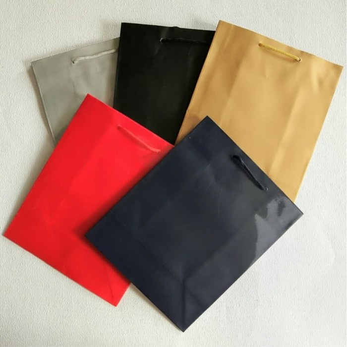 

READY COD Paperbag Polos Laminating Doff Small GRATIS ONGKIR