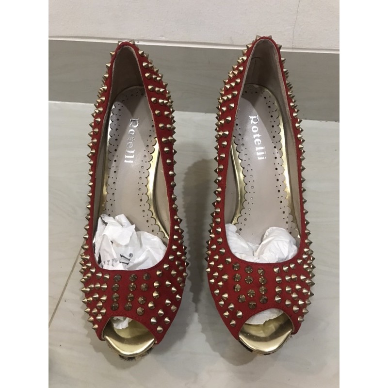 Sepatu Rotelli