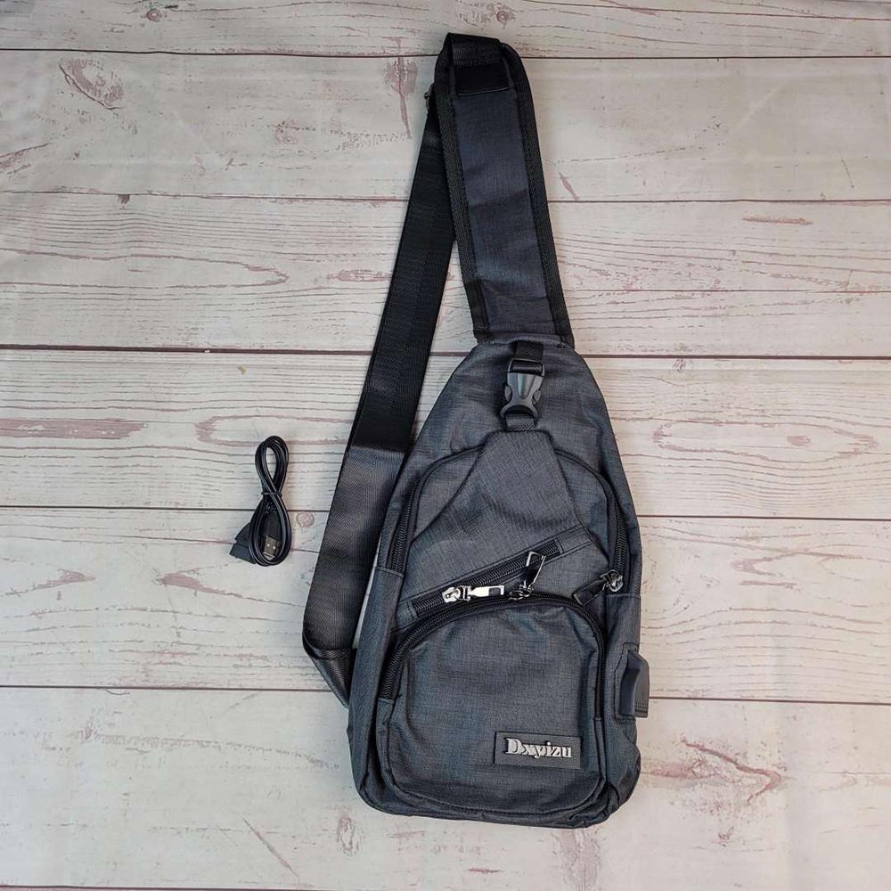 Dxyizu Tas Selempang Crossbody Bag dengan USB Charger Port - dxyz817 - Black