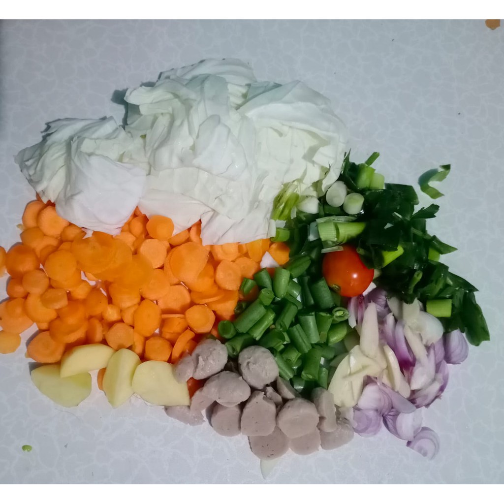 

PAKET SAYUR SOP POTONG, BASO DAN BUMBU