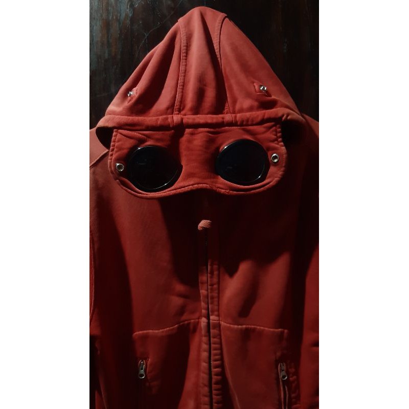 cp company cappucio hood sweater