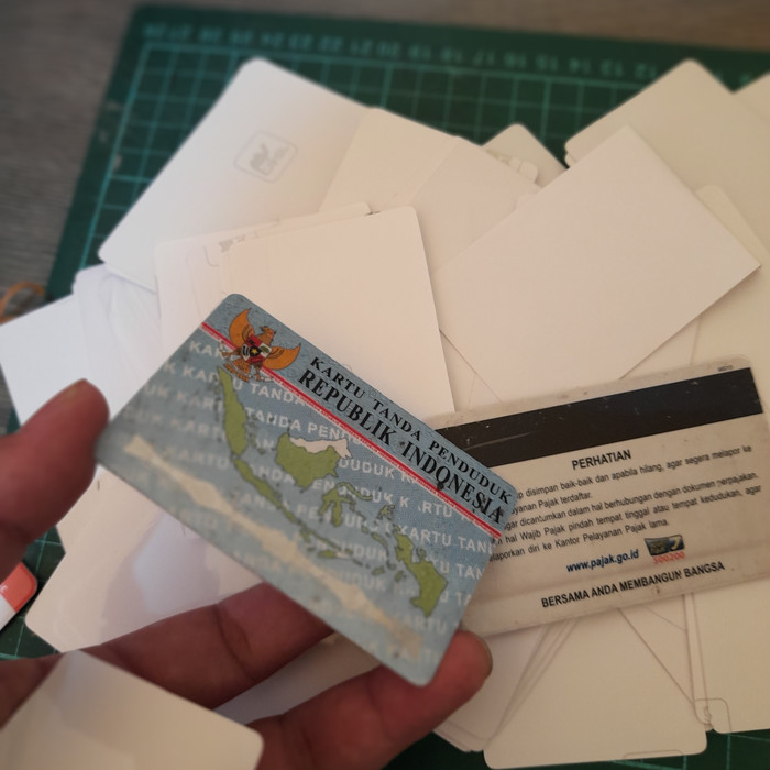 

Tygse70 Stiker Laminating Ktp Bpjs Sim Membercard Dll, Laminating Ktp As71S0D