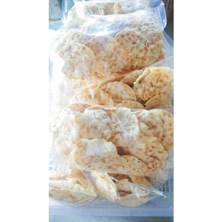 

KERIPIK TEMPE SAGU 100GR FRESH HOMEMADE