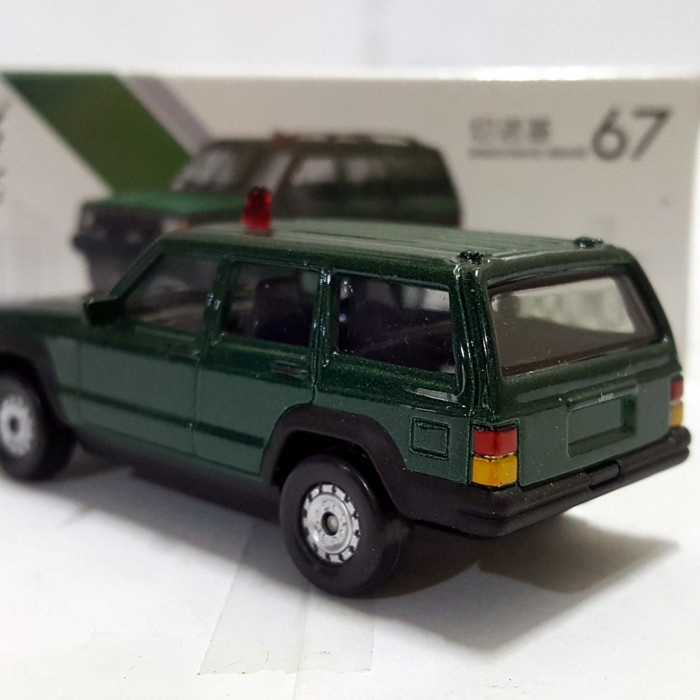 Diecast XCARTOYS Democratic Brand - Jeep Cherokee Hijau Skala 1:64