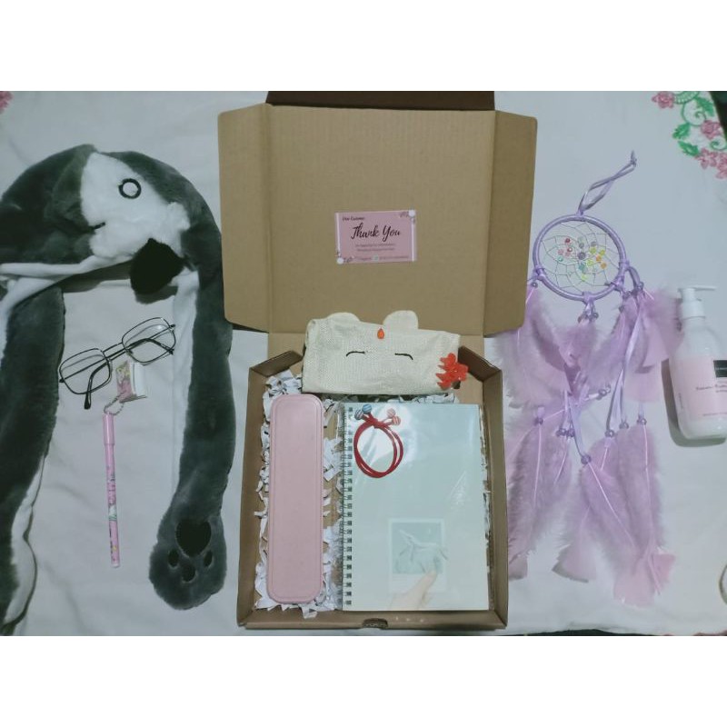

GIFT BOX BIRTHDAY, GRADUATION, ANNYVERSARY|PAKET MURAH