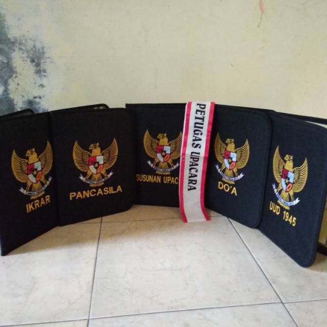 

Map Upacara Dan Selempang