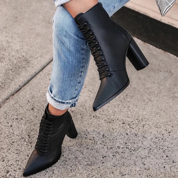 black flat pointed toe boots