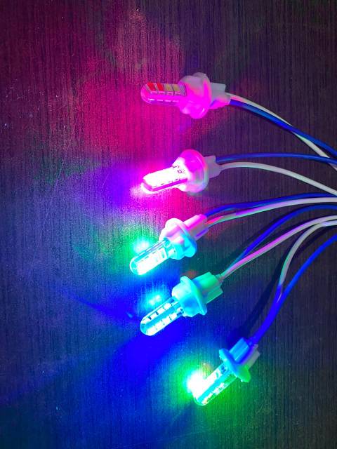 (INDO 168) Led Senja T10 24 volt 8 Led Nyala Kedip 2 Warna