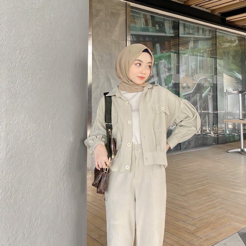 Kyra outer by edmee outfit