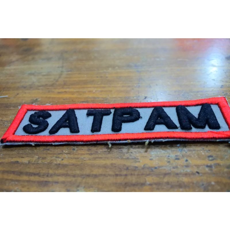 badge bet bed nama satpam bordir  timbul sd