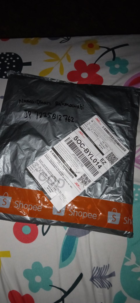 Maura Couple - Sania Ruffle Batik Couple