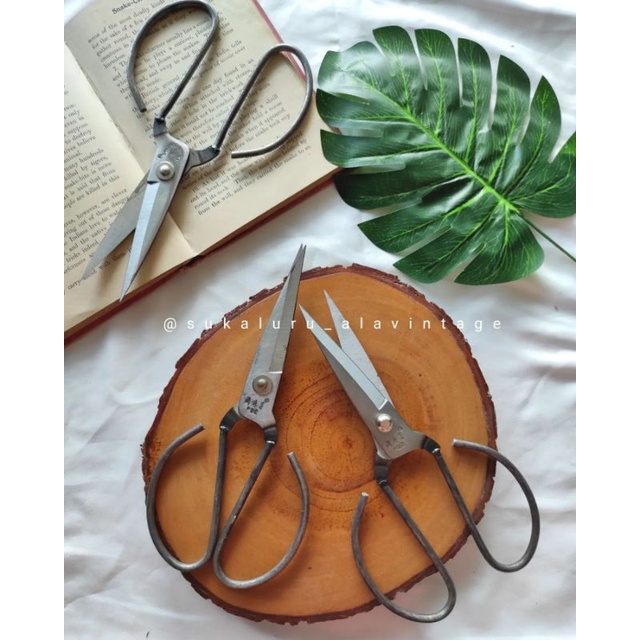 

Gunting Besi Karat Rustic untuk Properti Foto/ Vintage Scissors
