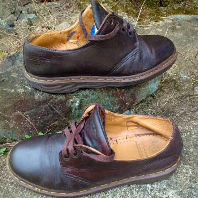 Sepatu Dr Martens made in England original