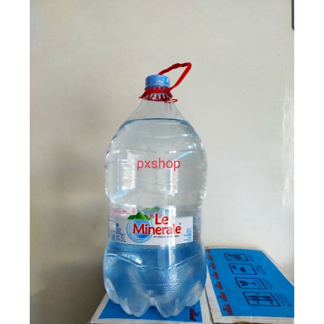 

AIR GALON MINI 5LITER - Le Minerale Air Galon Mini Sekali Pakai