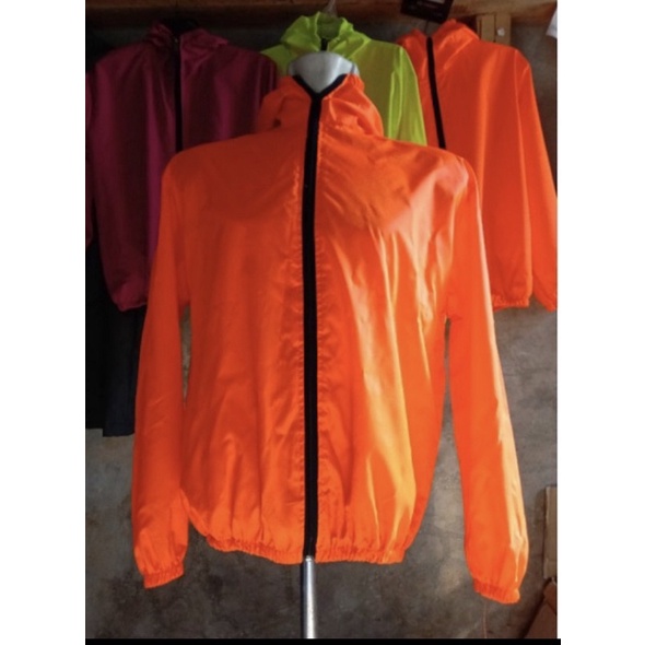 Jaket olahraga jaket running jaket bersepeda jaket parasut waterproof