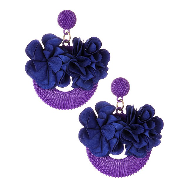 LRC Anting Tusuk Elegant Flowers Decorated Simple Earrings