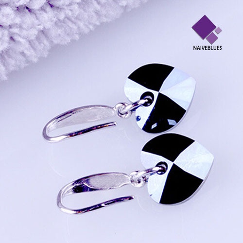 Anting Juntai Bentuk Hati Biru Bahan Alloy Aksen Berlian Imitasi Untuk Wanita